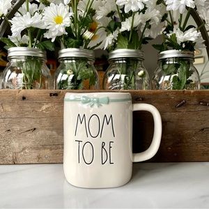 Rae Dunn•NWOT•”MOM TO BE” Mug•A Very Neutral Green Ribbon Encircled with a Bow